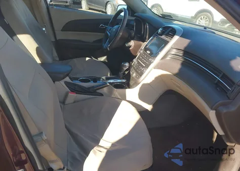 2015 Chevrolet Malibu 1Lt z USA, uszkodzony, nr VIN 1G11C5SL1FF156935